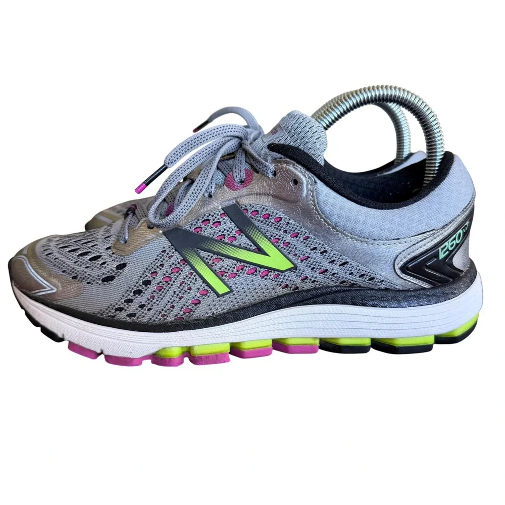 New Balance 1260v7 Womens Running Shoes Silver Gray Pink Size 7.5 B